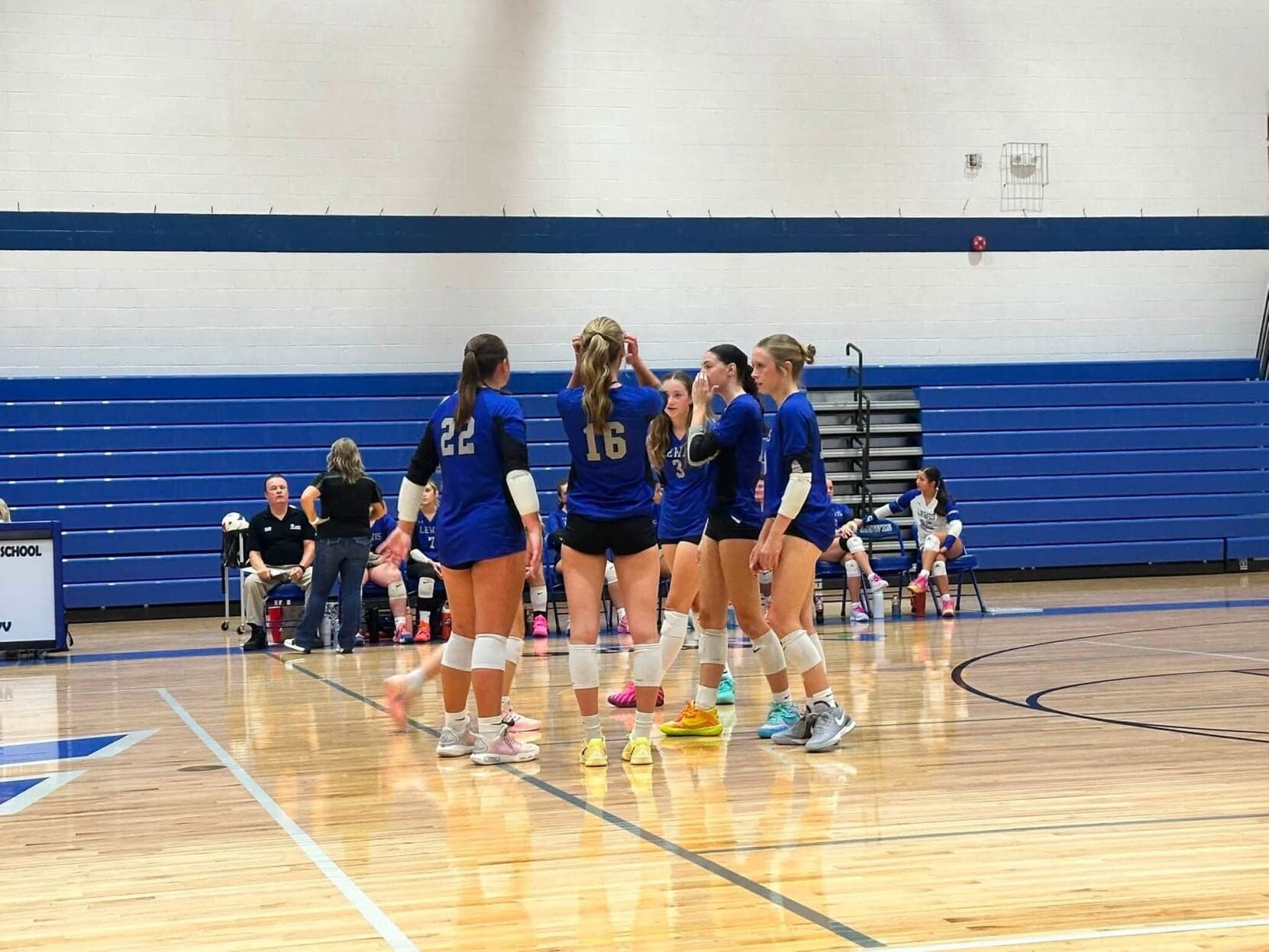 Lewis County Minutemaids volleyball in a preseason scrimmage